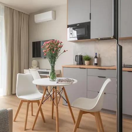 Legnicka With Ac - Properunit