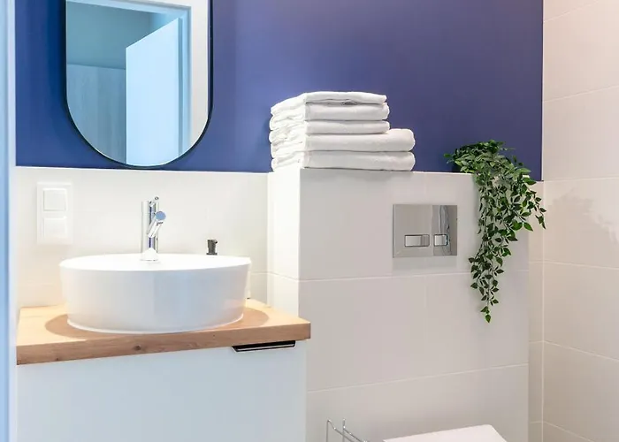 Legnicka With Ac - Properunit Apartment